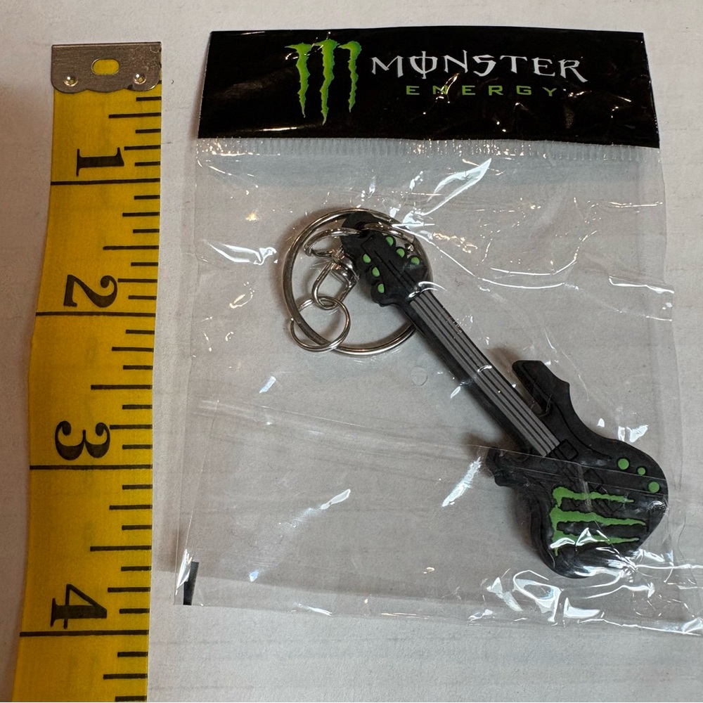 Monster Energy Black and Green Guitar Keychain - Picture 3 of 3